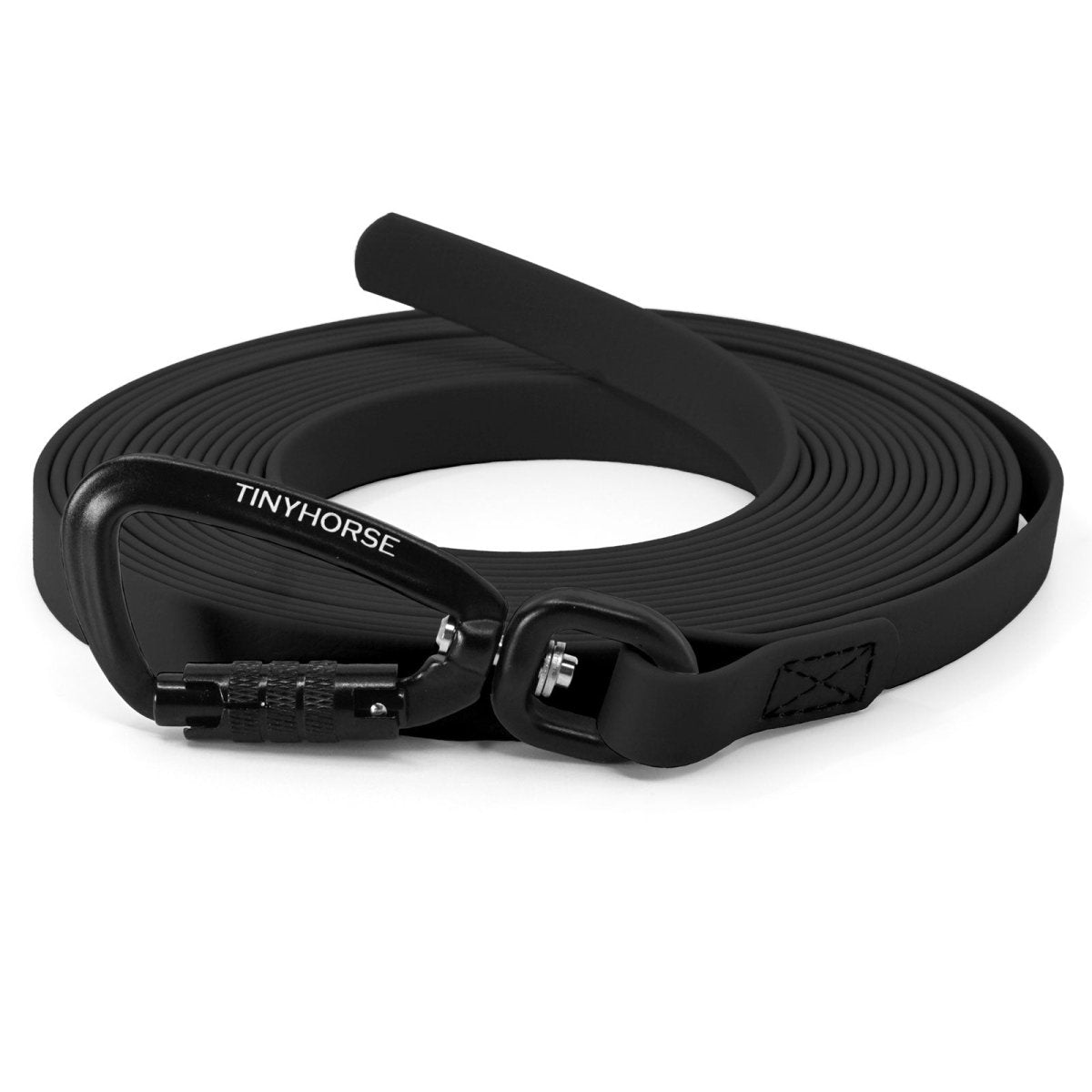 A black, handle-less long line with an auto-locking carabiner