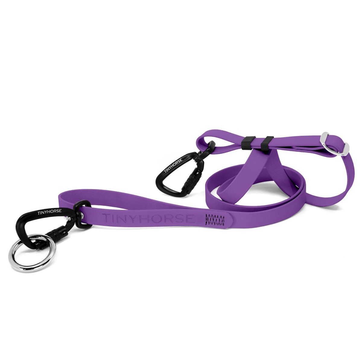Lead-All Pro Extra - Lilac-coloured adjustable dog leash made of biothane. There are black auto-locking carabiner clips on either end. TinyHorse is stamped onto the leash handle