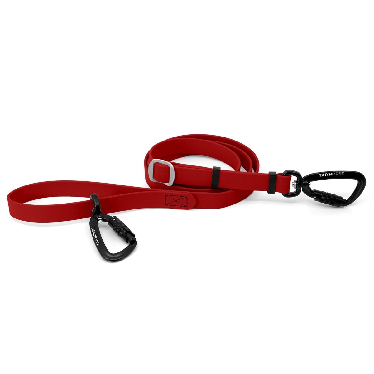 An adjustable red-coloured Lead-All Pro Extra made of BioThane with 2 auto-locking carabiners
